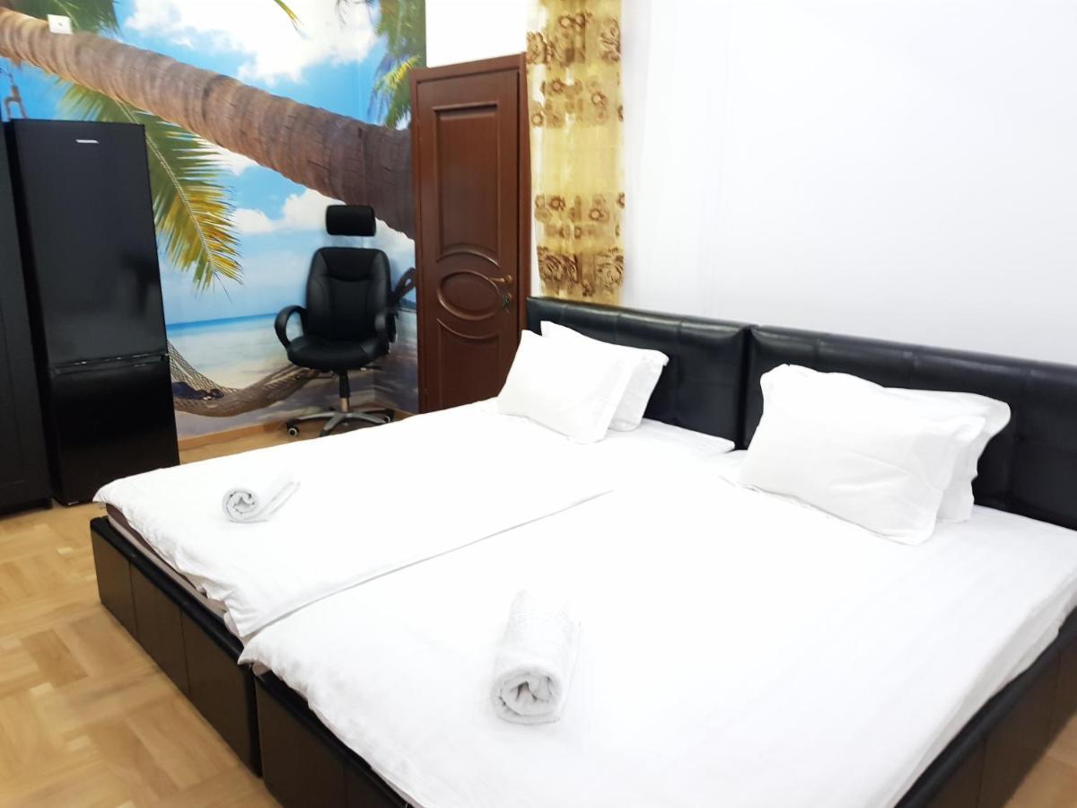Apartament Langa Monza Apartman Bukarest Kültér fotó